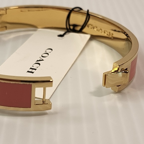 COACH Signature C-Buckle
Bangle - Gold-tone & color Pink Enamel - Picture 6 of 9